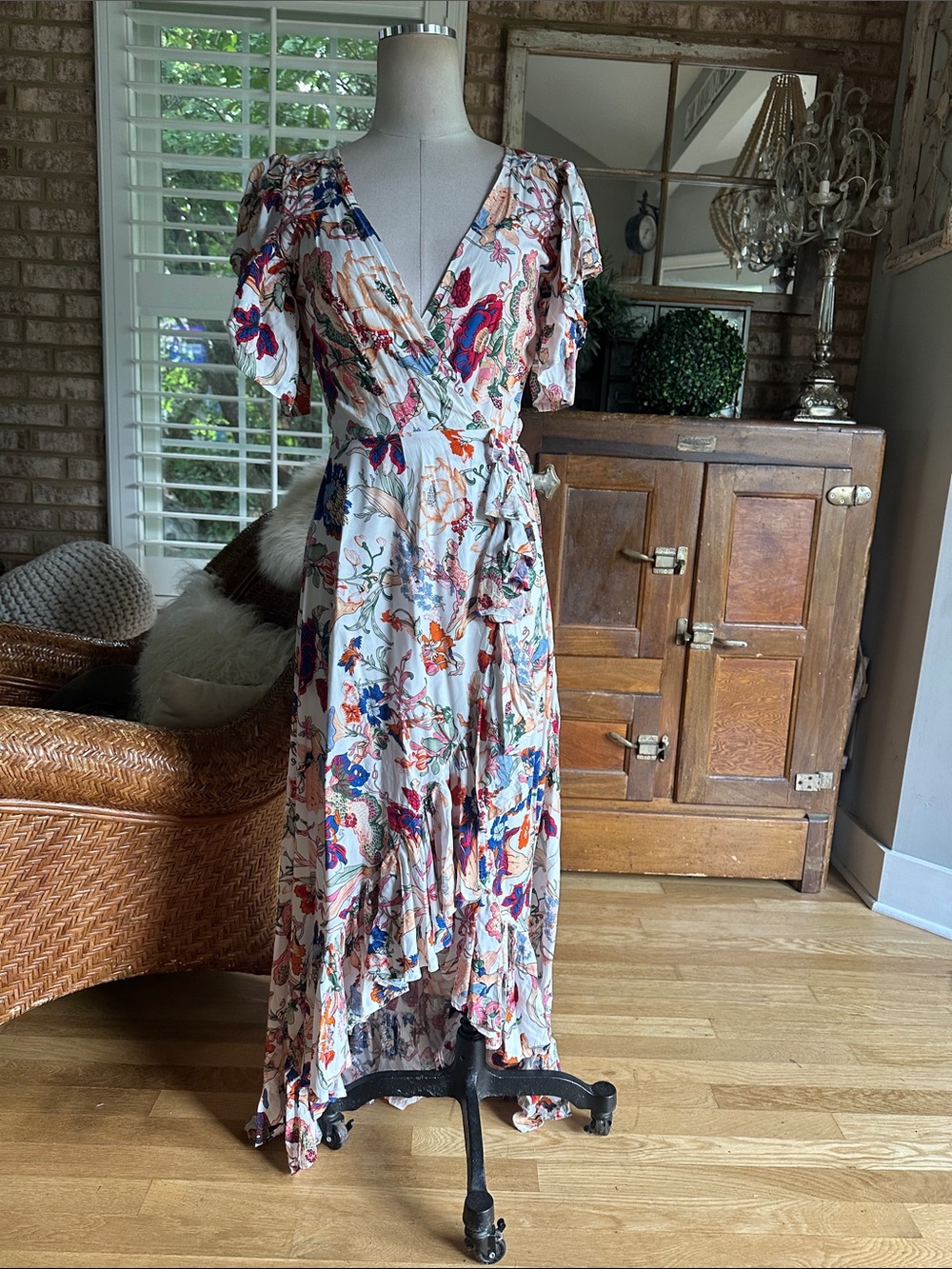 ELF MADE BY HAND RUFFLE WRAP DRESS SMALL